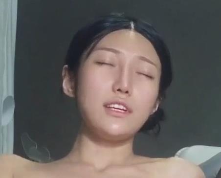 虎牙主播冯可桔原版超清合集1V500M，自拍全程露脸，珍藏版！