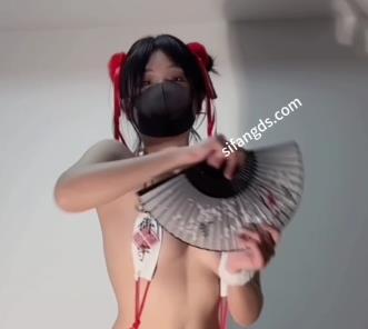 推特付费玉米新年舞蹈特辑1V1.3G，口罩自拍，15分钟精彩演出