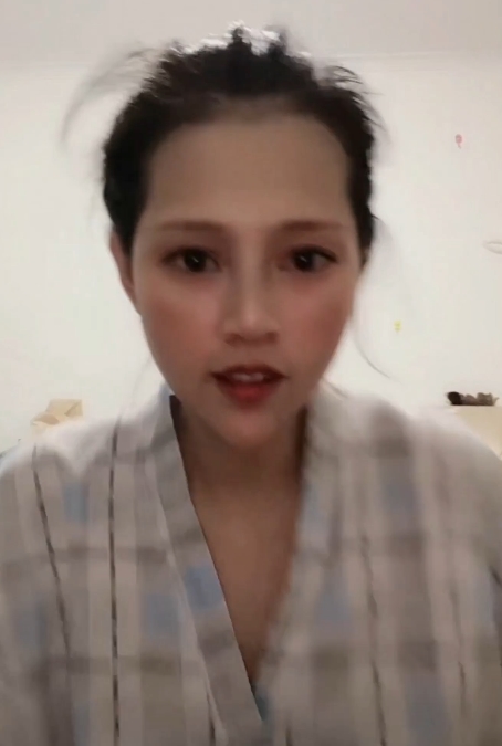 抖音精彩合集《疯狂抖音10》美女作死展示82V1.38G，疯狂裤裤秀