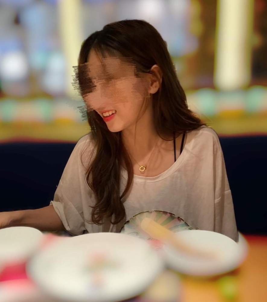 推特小嫂小林自拍视频5部2.26G火辣