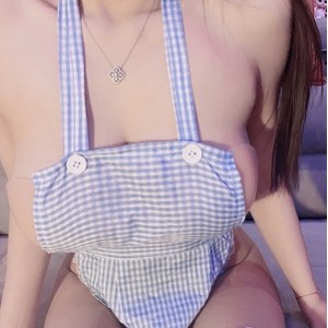 微密圈兔宝妮合集下载3套4.44G，湿身淋浴与四人游视频丰富