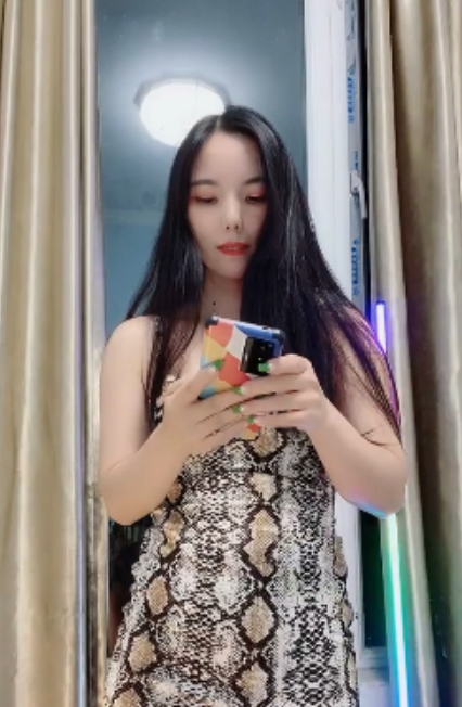 蜜桃大美美花椒15部优质身材视频御姐范2.3G合集