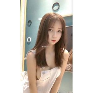 快手苗老师绝版合集45部1.4G宝藏展示