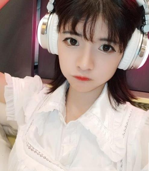 推特狗头萝莉合集2.48G美腿