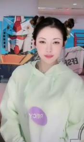 抖音一只霸王兽39V私房热舞1G双镜头视角