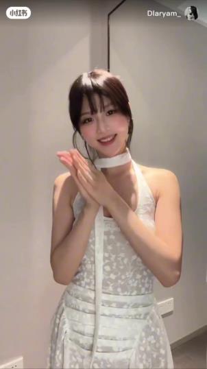 推特AI换衣大神小林酱清凉教学20V170M黑科技展示