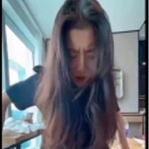 推特张津瑜私密视频8V859M绝版展示