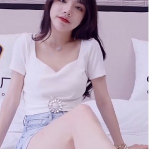 清纯透心凉潘甜甜采访花絮30部19.2G