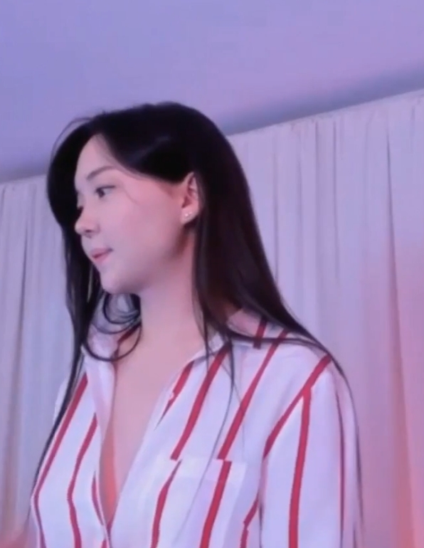 推特有尺度U_needed_me超火辣33部合集36.3G