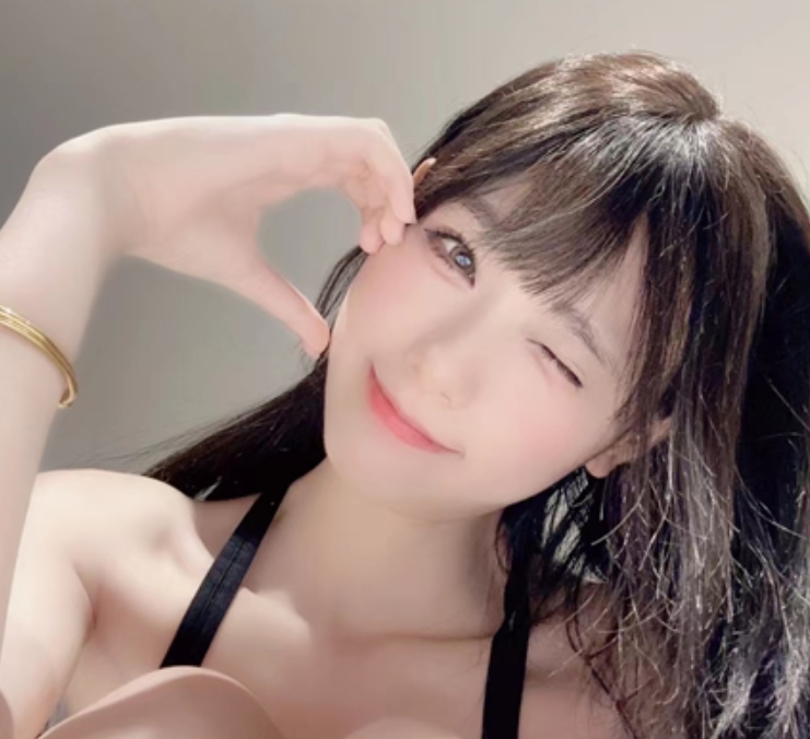 粥粥舰长珍藏版94V大合集2G白丝蜜桃臀