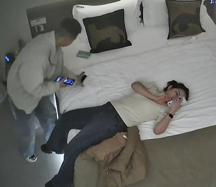 推特点点浴室缠绵1V965MB粉嫩