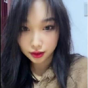 小X大王推特丝足30V10.5G凶残合集