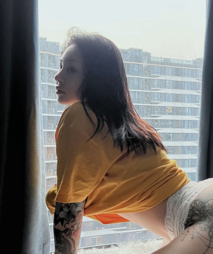 微密圈宋昱欣三人行视频合集9V1.34G绝了