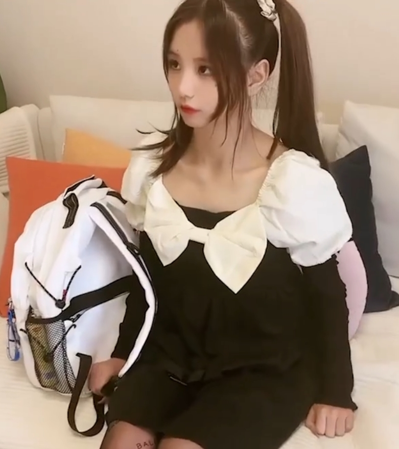 阿雅推特女仆陪玩视频17部12G太诱人了