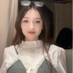 mihray西域绝色黑丝跪姿合集多段218MB太顶了