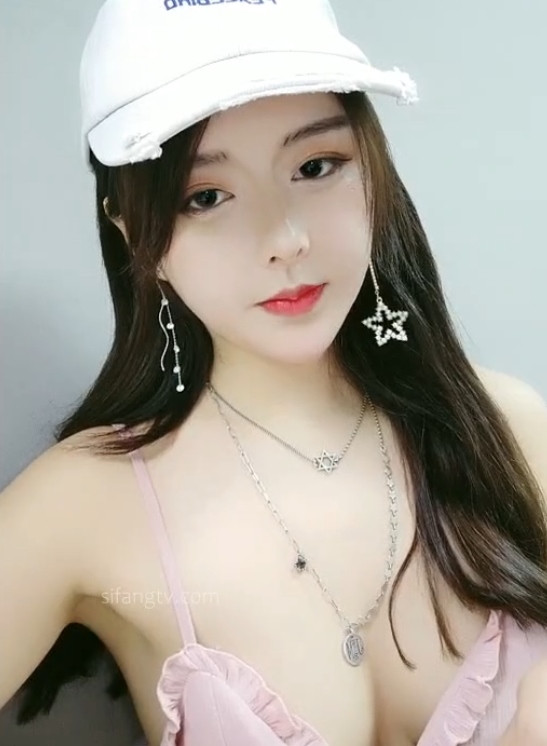 唐泽雪顶级美臀女神推特视频255g298v