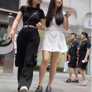 KXCD街拍最新采集20V精品合集1.54G垂直角度