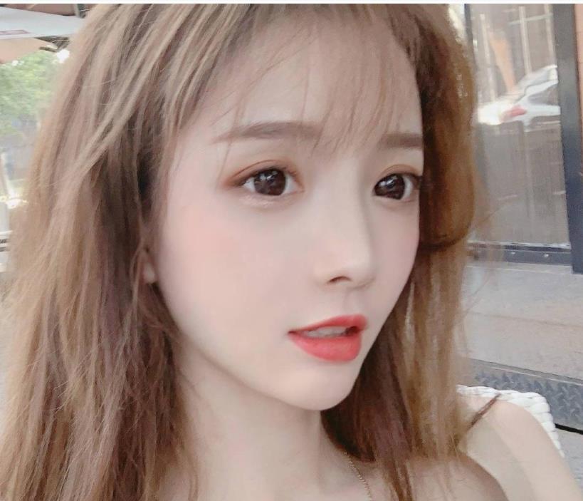 超高颜值美少女因生活负担被重金邀约一对一研讨