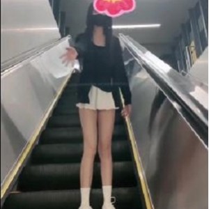 优质身材超A嫩妹（Luna000）室内外多场景私拍合集