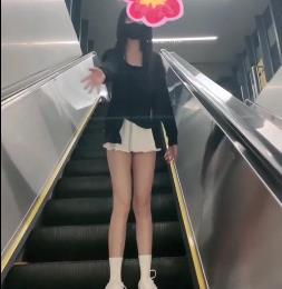 优质身材超A嫩妹（Luna000）室内外多场景私拍合集