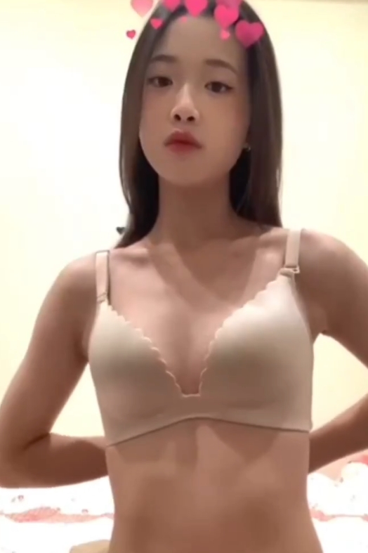 12.9G多位妹子抖音热舞1210部太勾人了