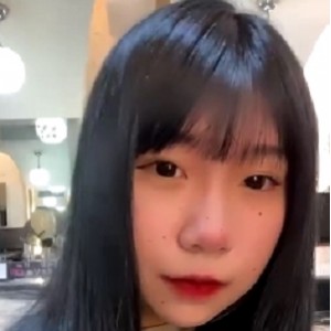 闺蜜私拍小美28部热舞视频165M火辣身材太惹火