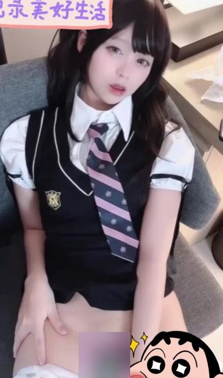 remukira白幼瘦棒子自拍私密地带1部306.8MB反差婊真会玩