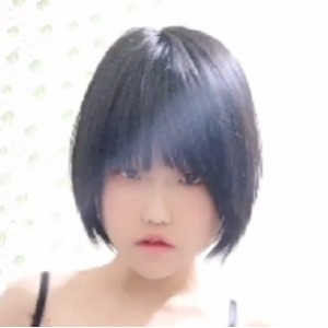 B站娃娃脸少女定制泄密10V694M太水灵