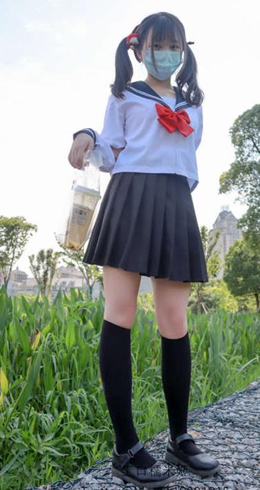 工口糯米姬推特JK白丝1部588M学生脸嫩得能掐